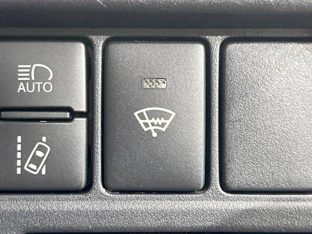 Toyota NOAH 2019-01 13840-7