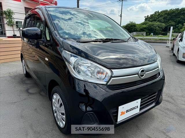 Nissan DAYZ 2017-07 266454-7