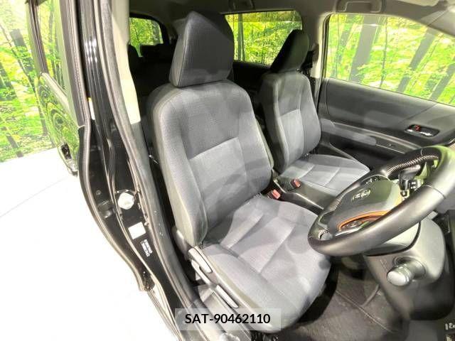 Toyota SIENTA 2016-08 383439-8