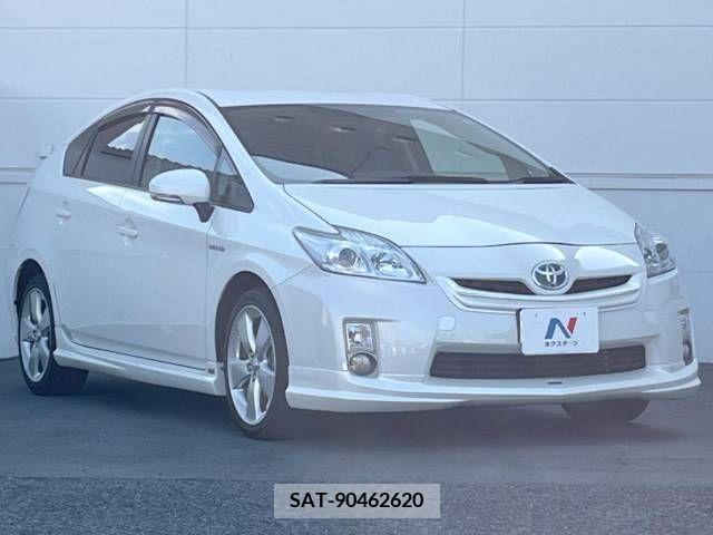 Toyota PRIUS 2010-01 386025-16