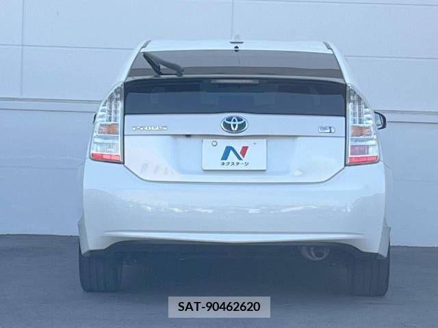 Toyota PRIUS 2010-01 386025-15