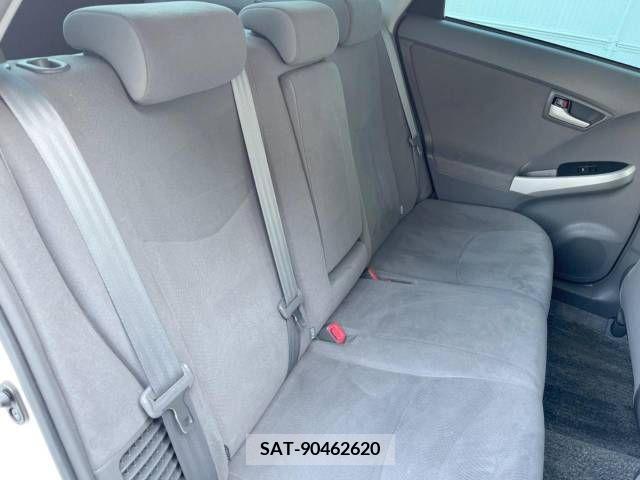 Toyota PRIUS 2010-01 386025-9