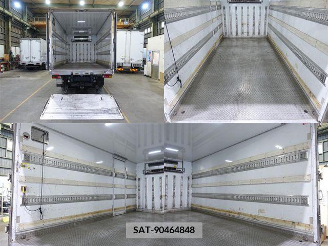 Mitsubishi CANTER 2015-03 240697-9
