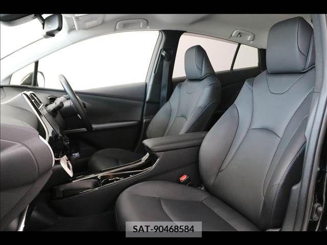 Toyota PRIUS 2016-03 331114-17