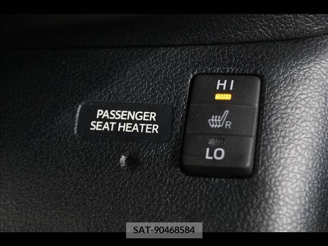 Toyota PRIUS 2016-03 331114-15