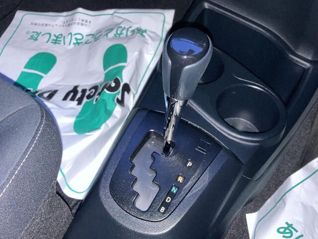 Toyota AQUA 2021-03 189109-7