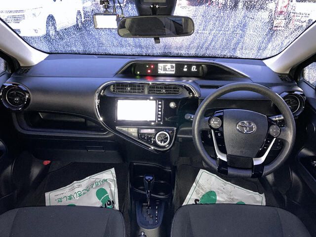 Toyota AQUA 2021-03 189109-2