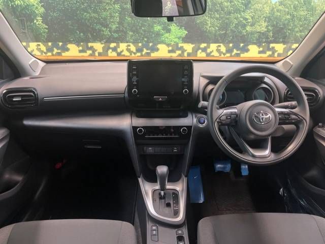 Toyota YARIS CROSS 2023-06 24741-1