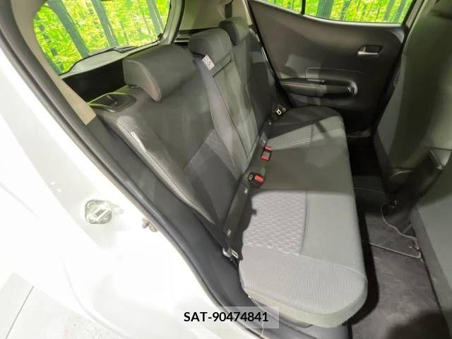 Toyota AQUA 2021-08 260481-9