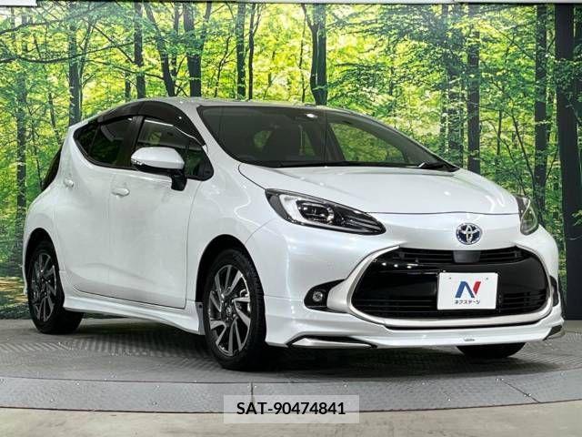 Toyota AQUA 2021-08 260481-16