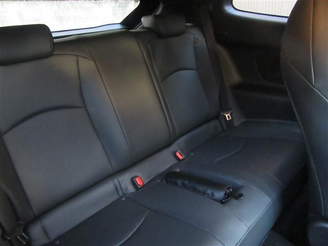 Toyota YARIS 2023-05 11371-9