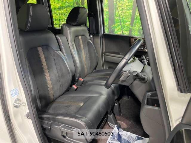 Honda N BOX CUSTOM 2019-05 278937-8