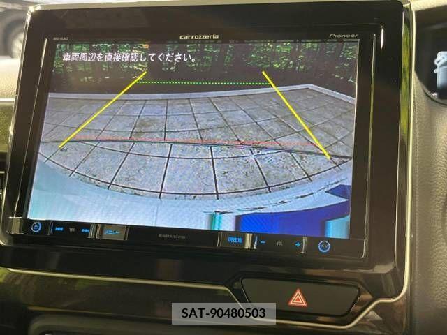 Honda N BOX CUSTOM 2019-05 278937-3