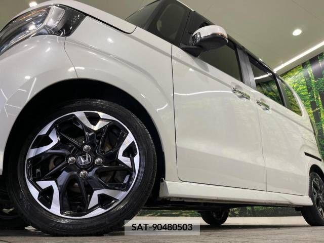 Honda N BOX CUSTOM 2019-05 278937-13