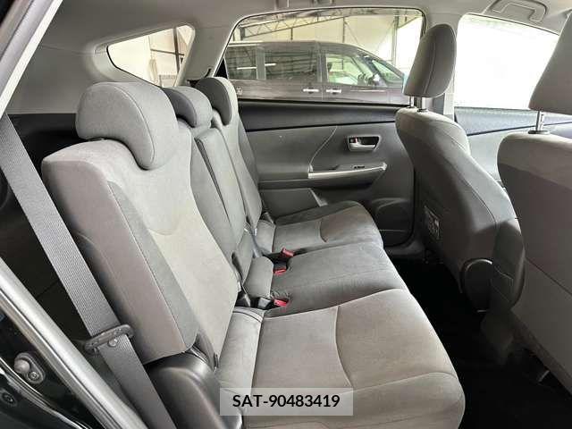 Toyota PRIUS ALPHA 2014-03 376978-8