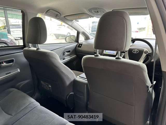 Toyota PRIUS ALPHA 2014-03 376978-7