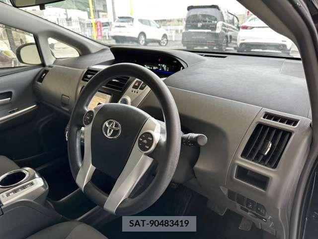 Toyota PRIUS ALPHA 2014-03 376978-5