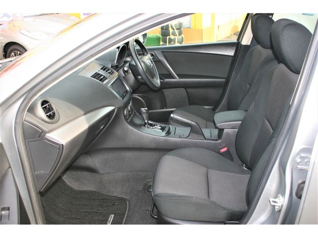 Mazda AXELA SPORT 2013-07 2966-11