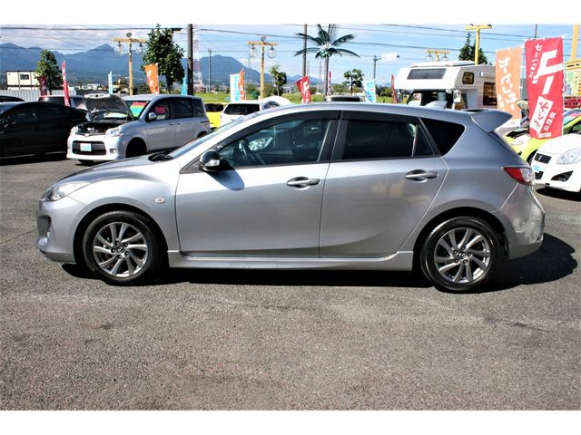 Mazda AXELA SPORT 2013-07 2966-4