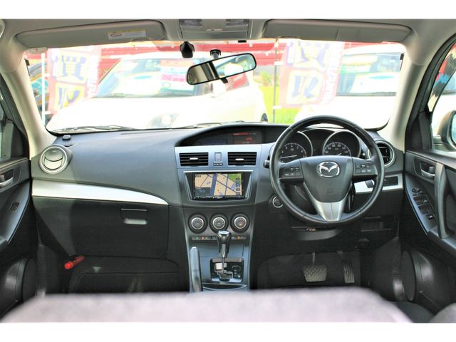 Mazda AXELA SPORT 2013-07 2966-1