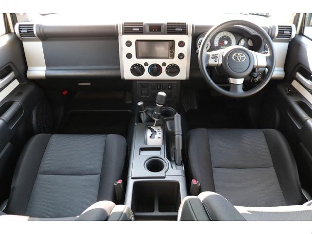 Toyota FJ CRUISER 2012-01 182590-2