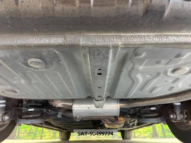 Toyota VOXY 2019-04 370408-19