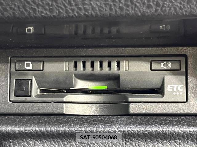 Toyota VOXY 2020-10 321671-7