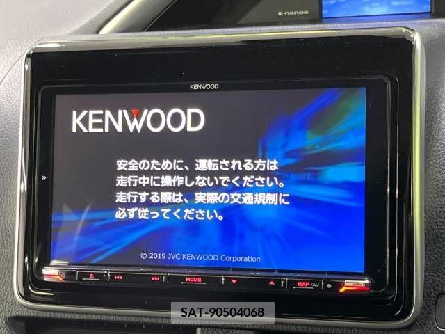 Toyota VOXY 2020-10 321671-4