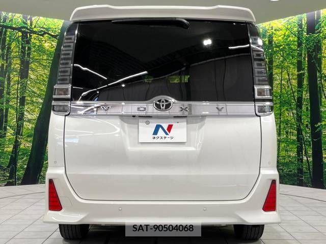 Toyota VOXY 2020-10 321671-15