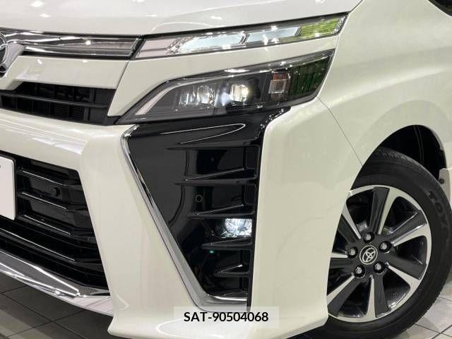 Toyota VOXY 2020-10 321671-12