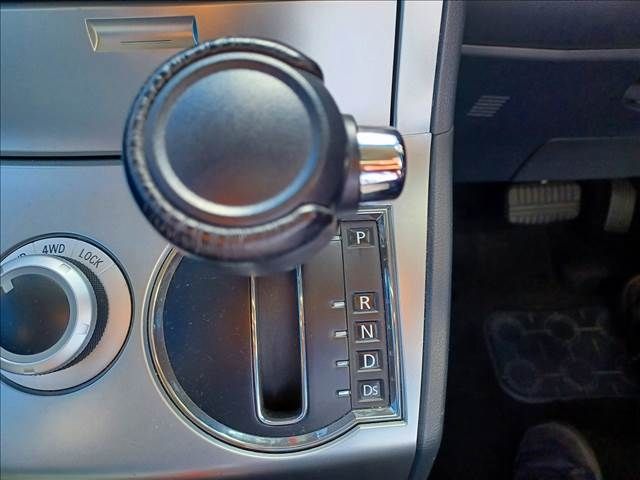 Mitsubishi DELICA D5 2010-09 8830-21