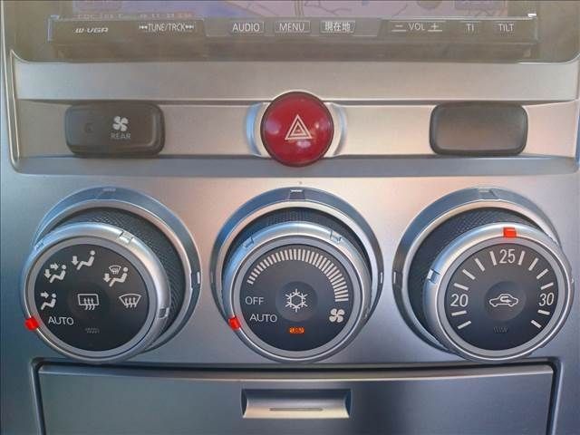 Mitsubishi DELICA D5 2010-09 8830-27