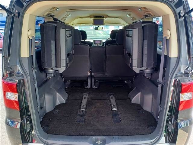 Mitsubishi DELICA D5 2010-09 8830-6