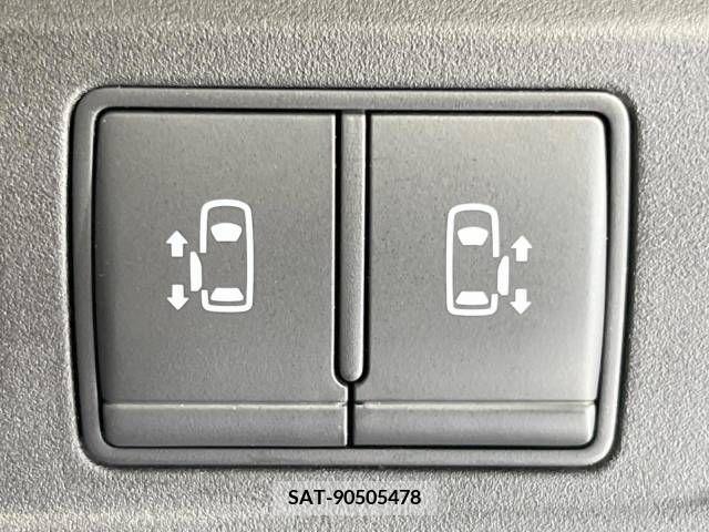 Nissan SERENA 2019-04 325016-6