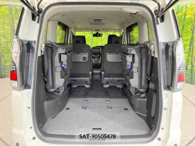 Nissan SERENA 2019-04 325016-10