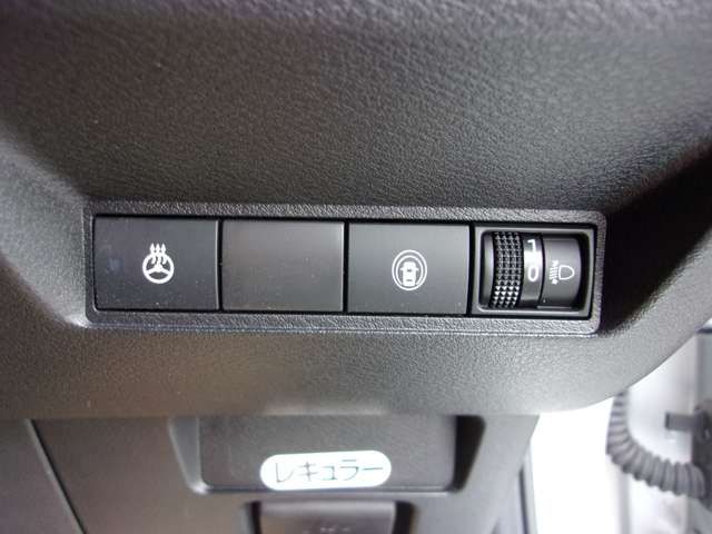 Nissan NOTE 2022-03 3326-5
