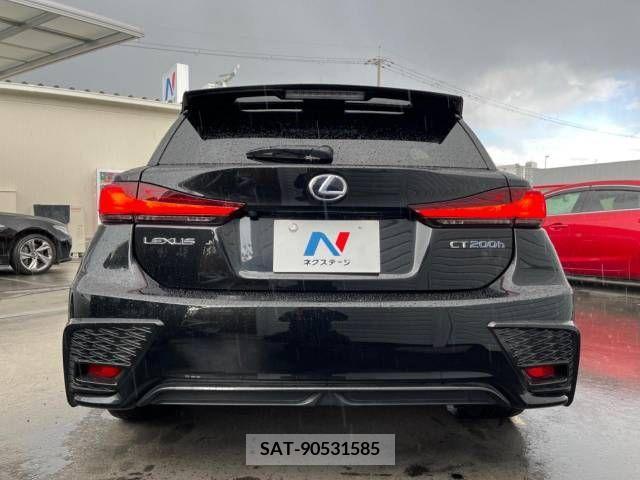 Lexus CT 2017-10 212523-15