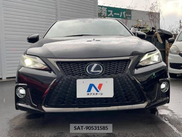 Lexus CT 2017-10 212523-14