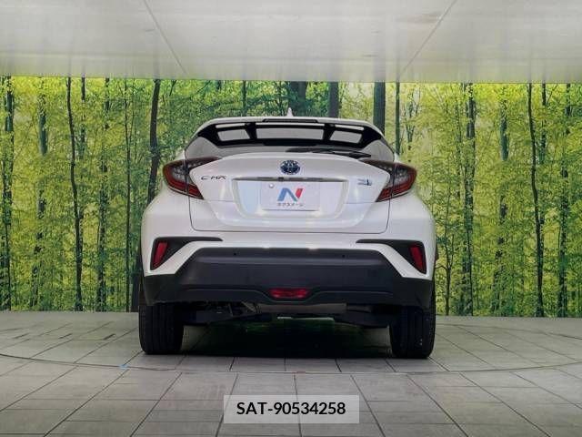 Toyota C-HR 2017-02 342826-15