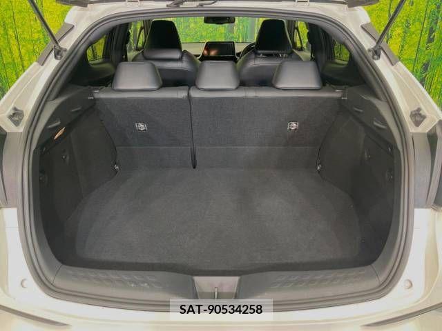 Toyota C-HR 2017-02 342826-10
