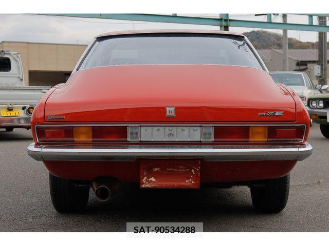 Isuzu 117 COUPE 1976-10 254084-5
