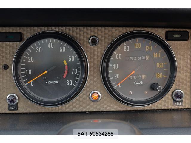 Isuzu 117 COUPE 1976-10 254084-18