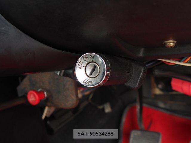 Isuzu 117 COUPE 1976-10 254084-23