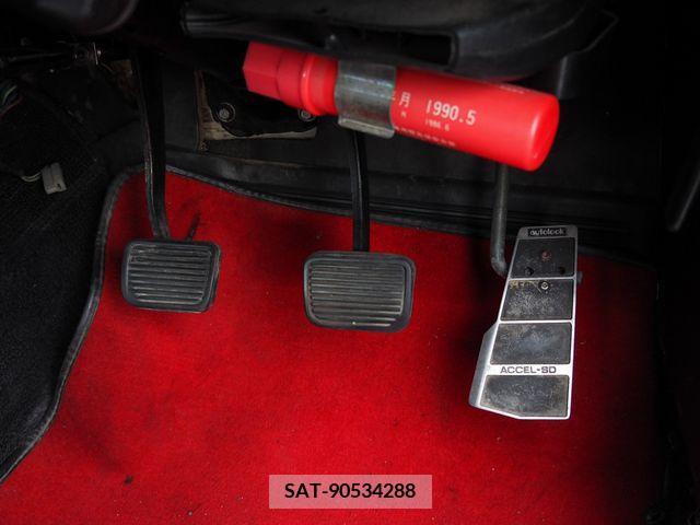 Isuzu 117 COUPE 1976-10 254084-25