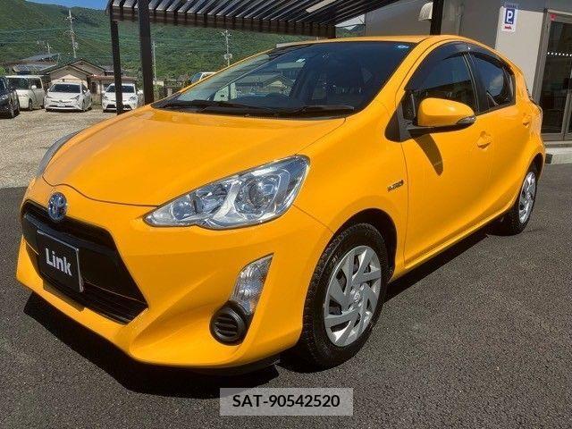Toyota AQUA 2017-03 292035-9