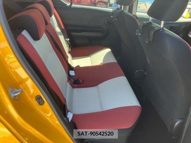 Toyota AQUA 2017-03 292035-13