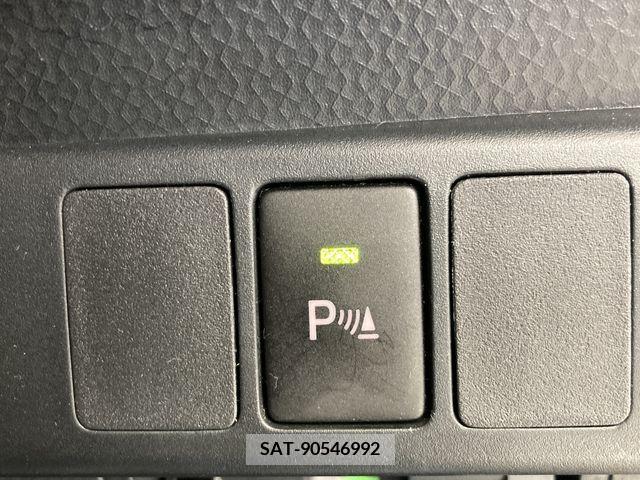 Toyota ROOMY 2022-01 334959-18