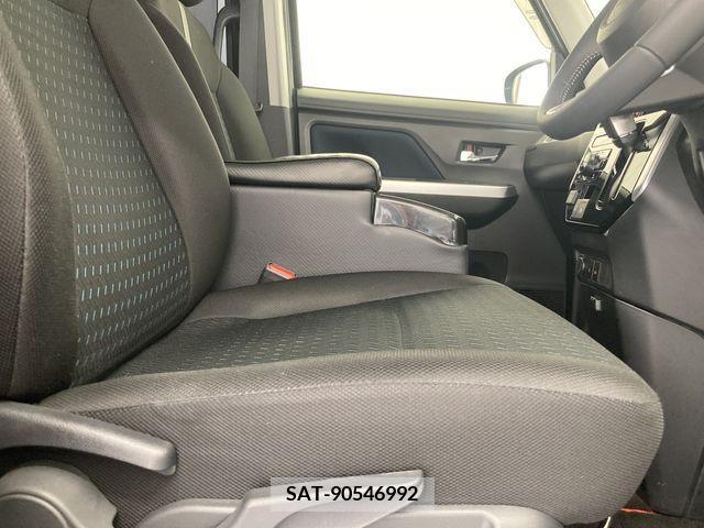Toyota ROOMY 2022-01 334959-5