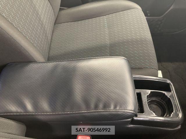 Toyota ROOMY 2022-01 334959-23
