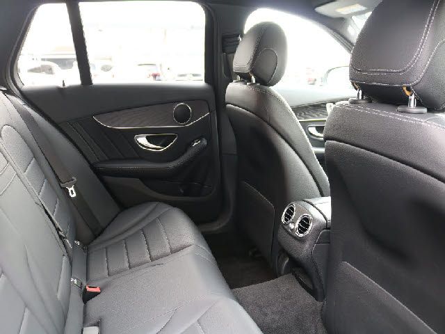 Mercedes Benz C-CLASS 2018-10 10083-13